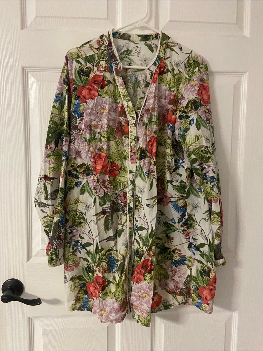 T40a- TROPICAL-FLORAL-AVIARY Button Front Tunic Shirt